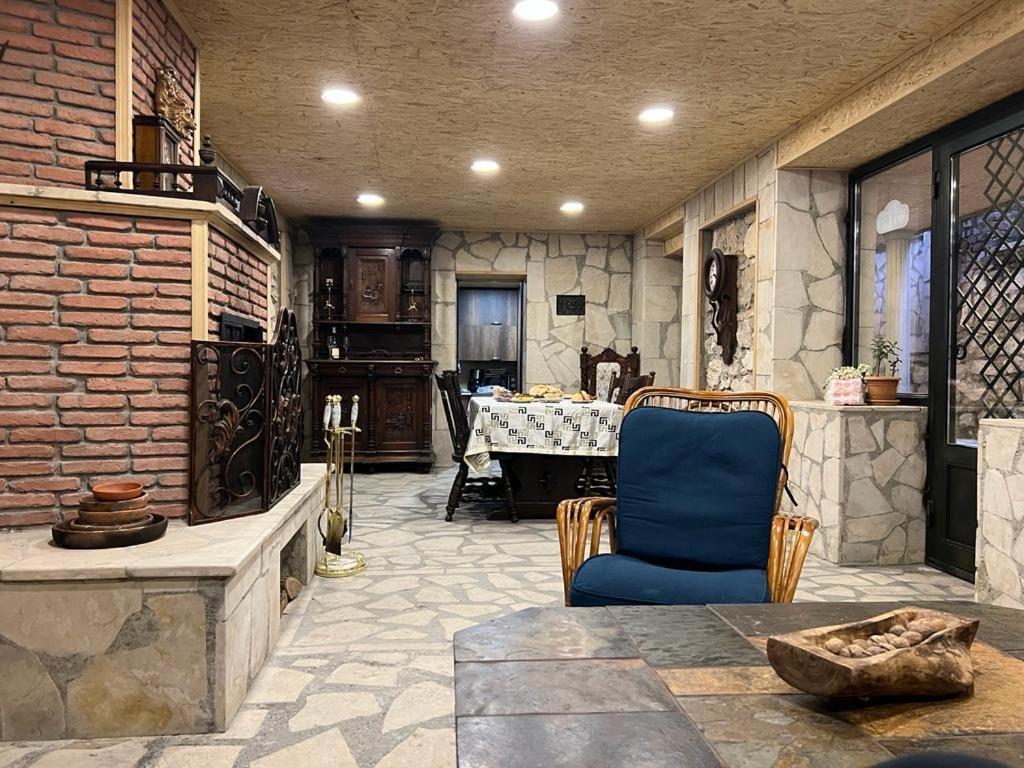 Hotel Bani Kutaisi Ngoại thất bức ảnh