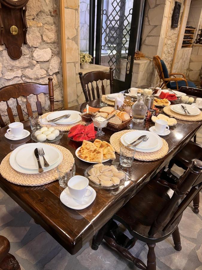 Hotel Bani Kutaisi Ngoại thất bức ảnh